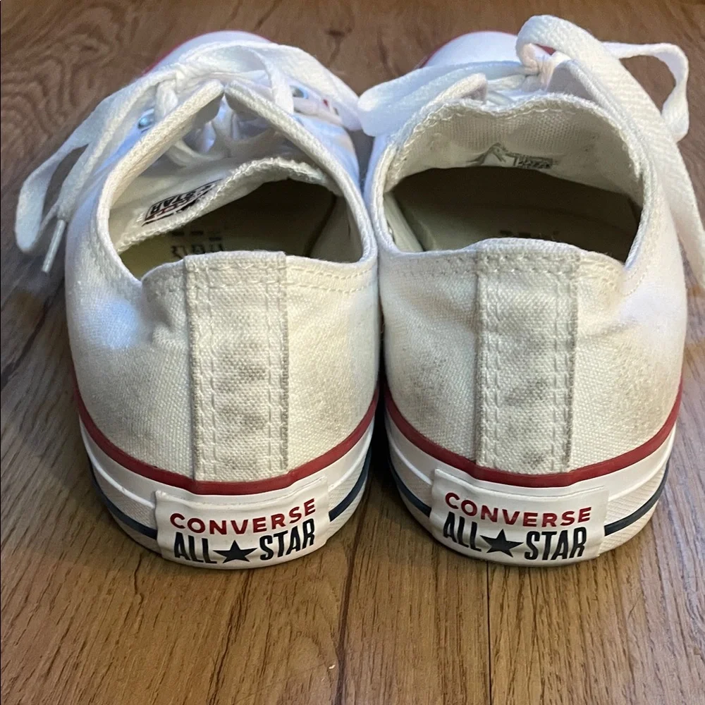 Converse White Low Top Sneakers - Picture 4 of 7